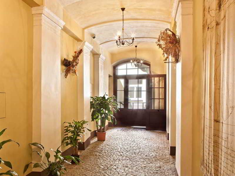 Oasis Prague Apartments Экстерьер фото