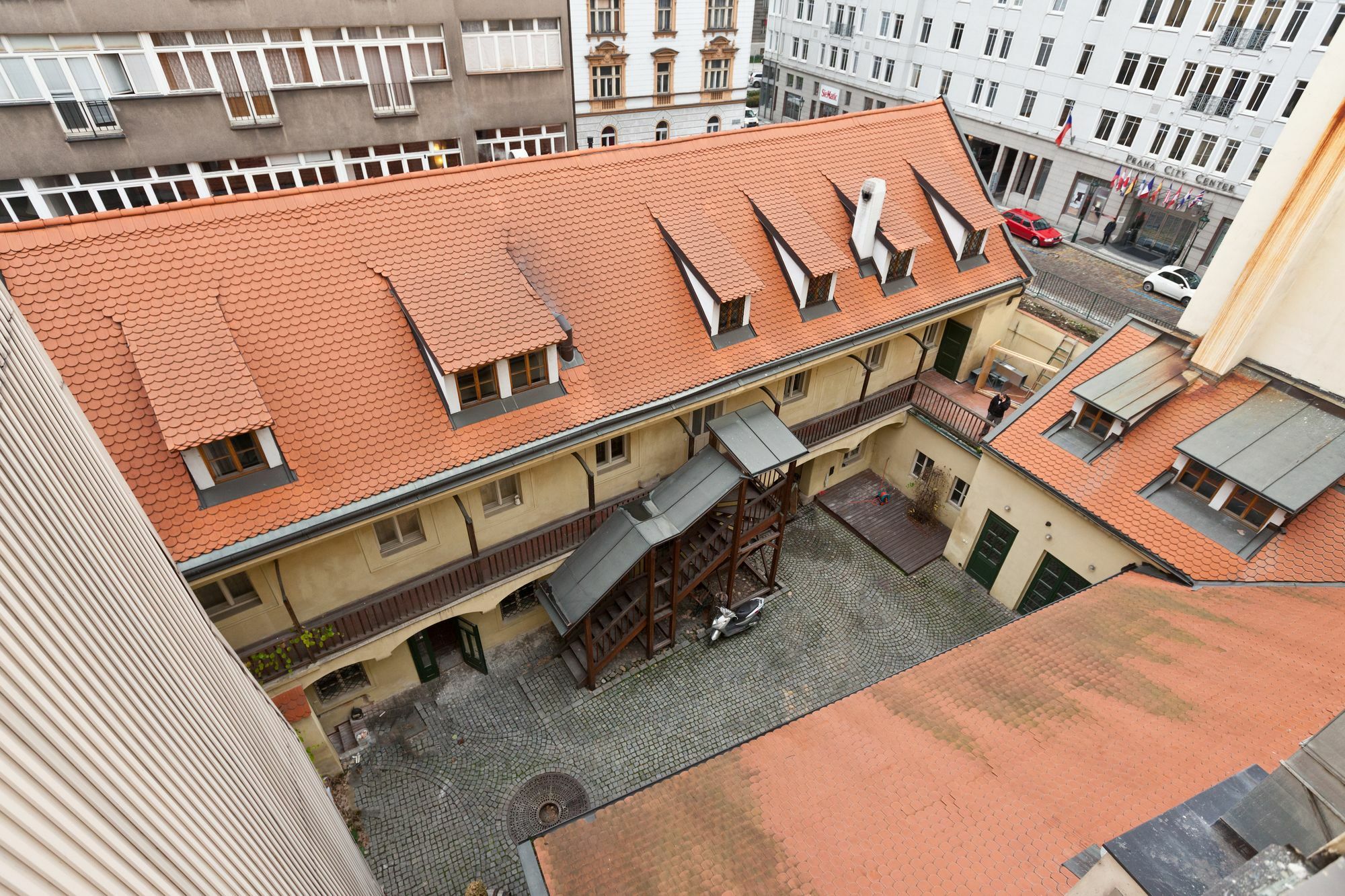 Oasis Prague Apartments Экстерьер фото